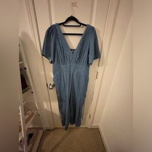 Waist-Defined Puff-Sleeve Jumpsuit
